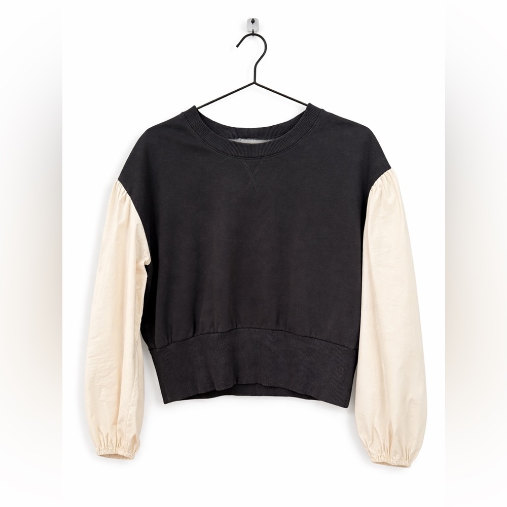 Black Sweatshirt with white Balloon Sleeves